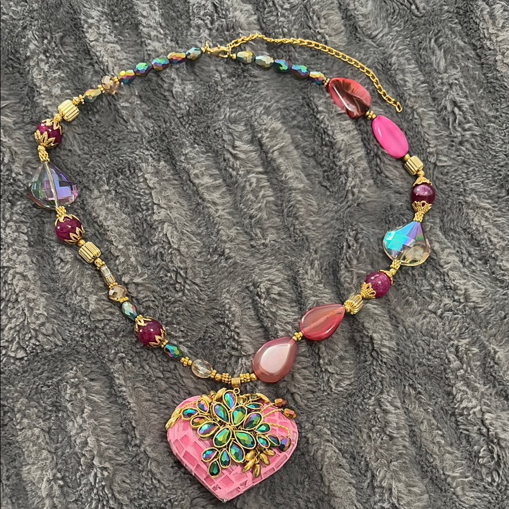 Elegant Pink and Gold Heart Necklace